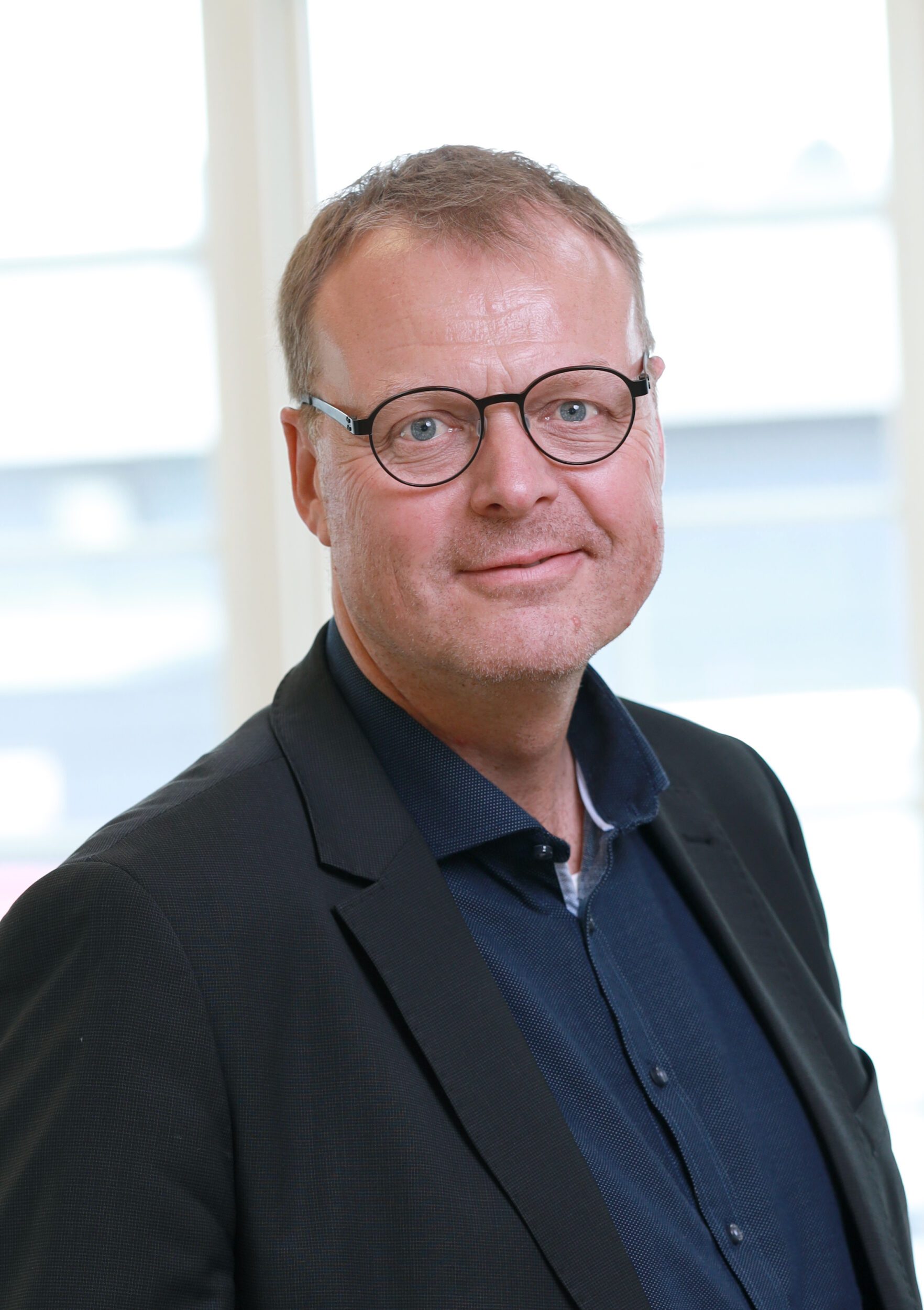 Lars B Kristensen